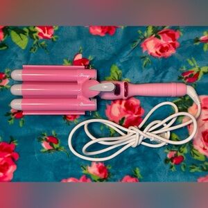 NWOB 1” Triple Barrel Ceramic Tourmaline Hair Waver•360swivel•6ft cord